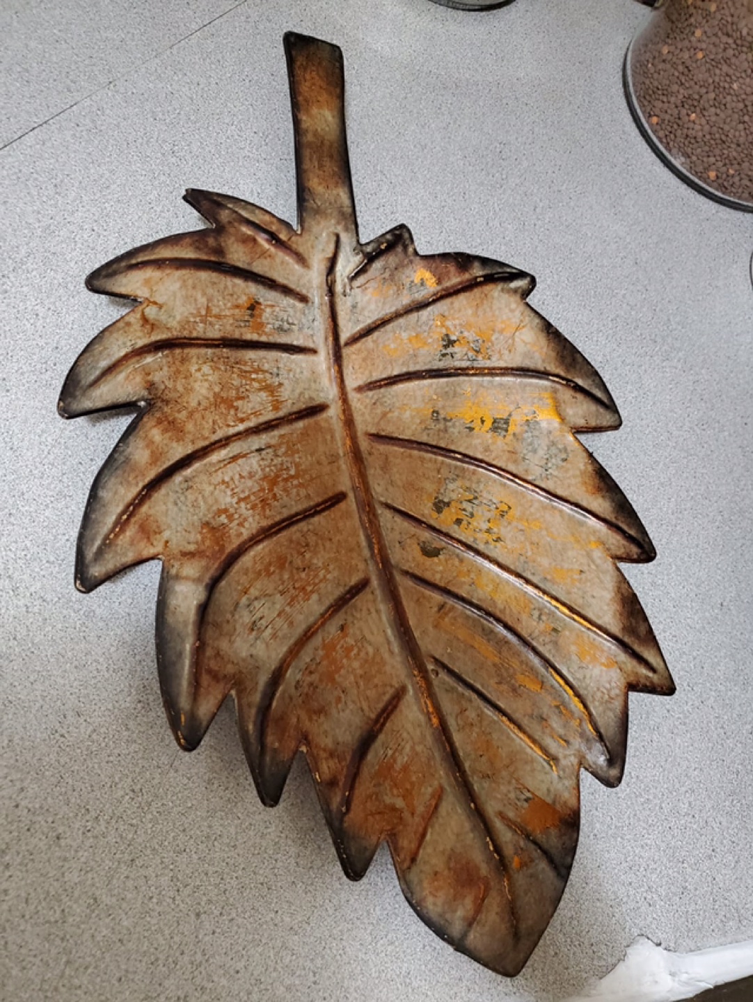 Metal Leaf Wall Decor Fruit Basket - photo 3
