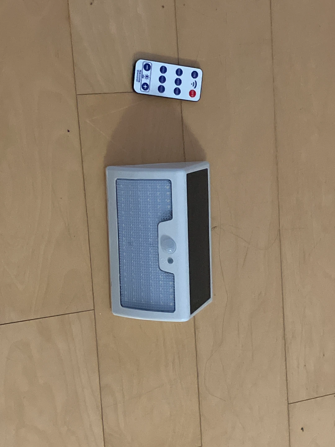 Solar Motion Sensor Light with Remote Control
