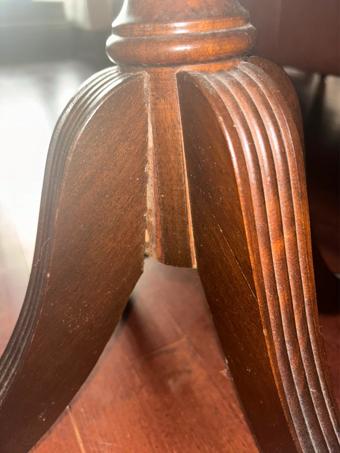 Mahogany Wood Pedestal Side Table w/ Brass Claw Feet - photo 3