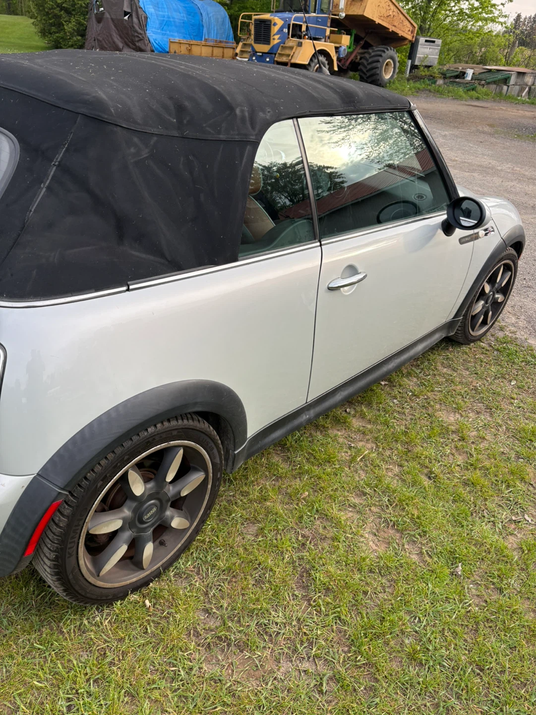 Mini cooper rims and tires side walk edition.