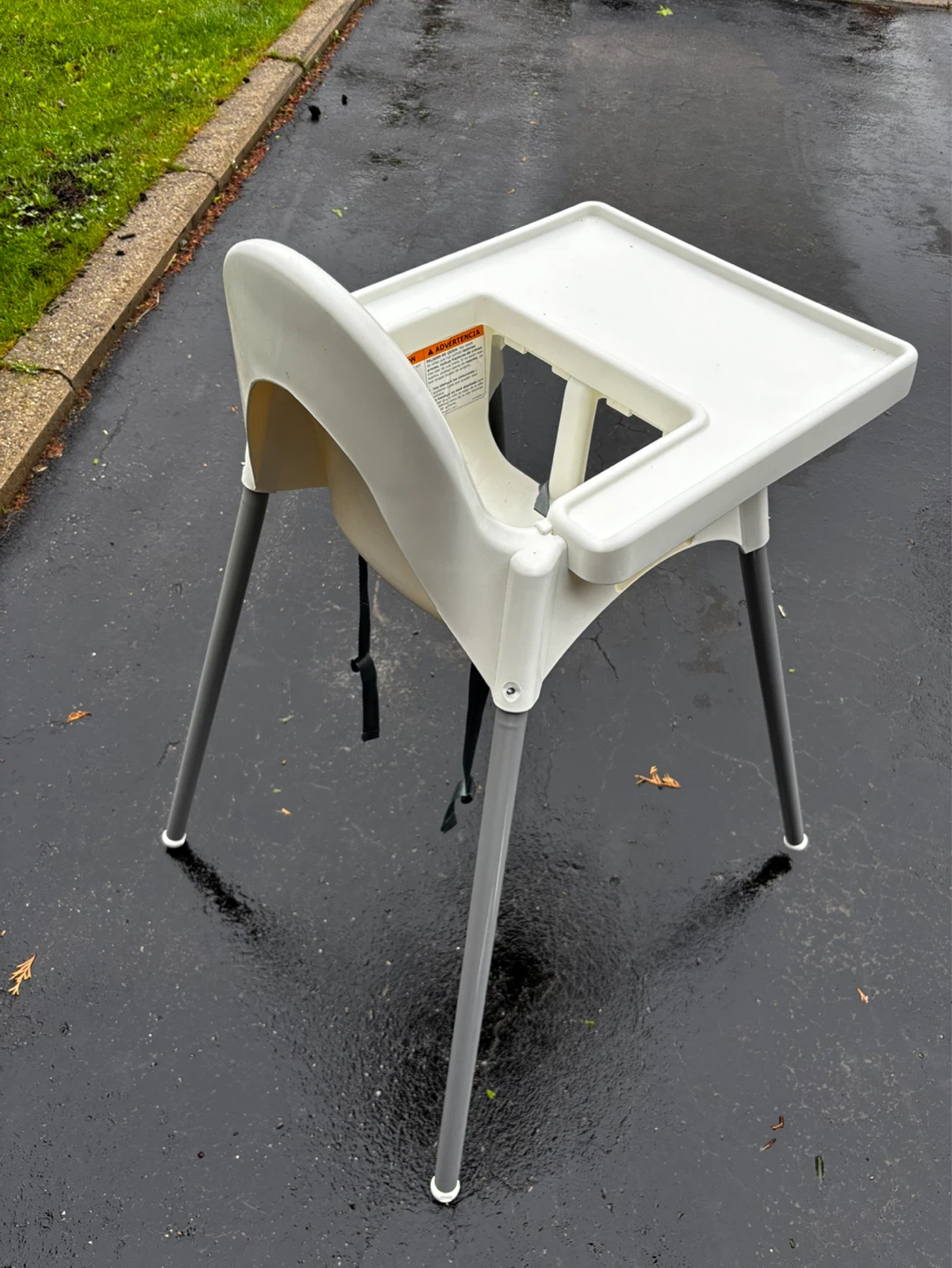 IKEA White Plastic High Chair with Tray - photo 3