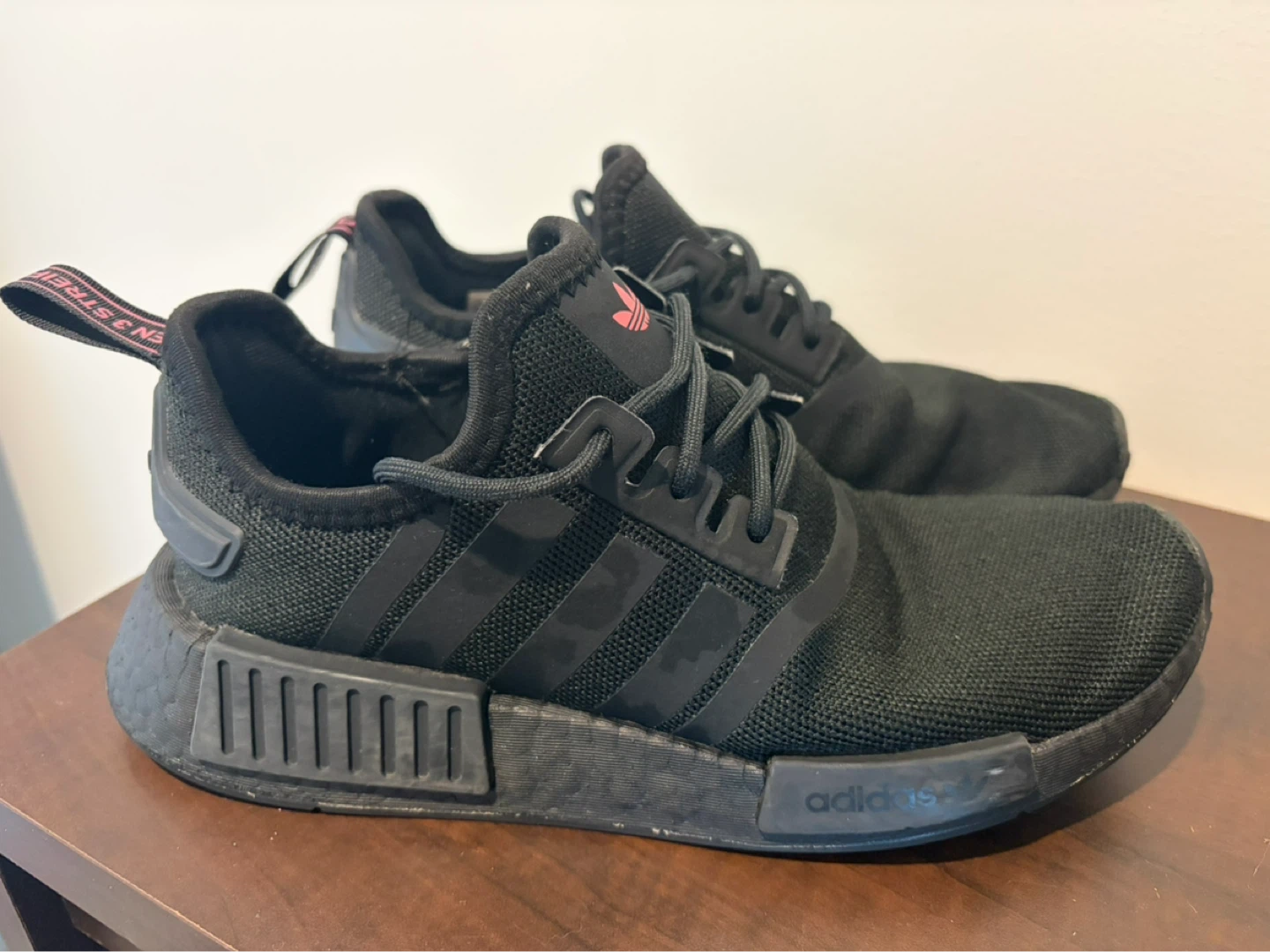 Adidas NMD_R1 Shoes Black Pink Size 7