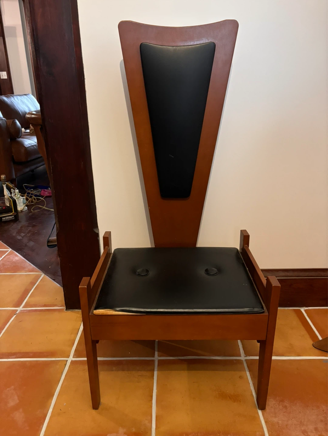 Modern Faux Leather Hall / Accent Chair with Hidden Storage