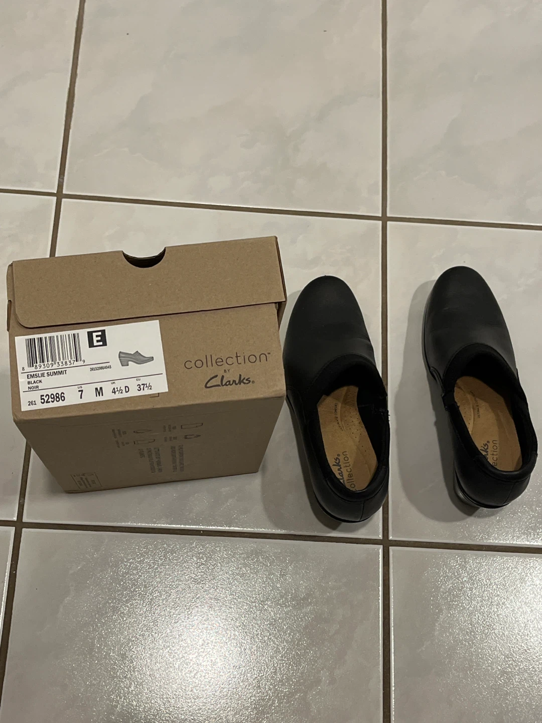 Clarks Collection "Emilie Summit" Black Leather Shoes Size 7