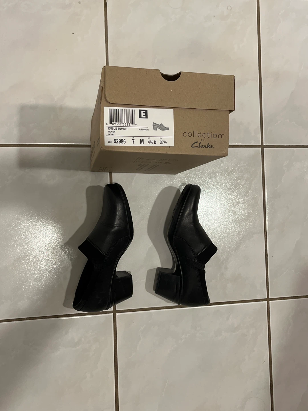 Clarks Collection "Emilie Summit" Black Leather Shoes Size 7 - photo 2