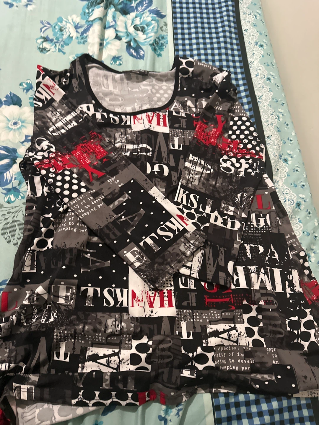 Black and Grey Graphic Print Long Sleeve Top