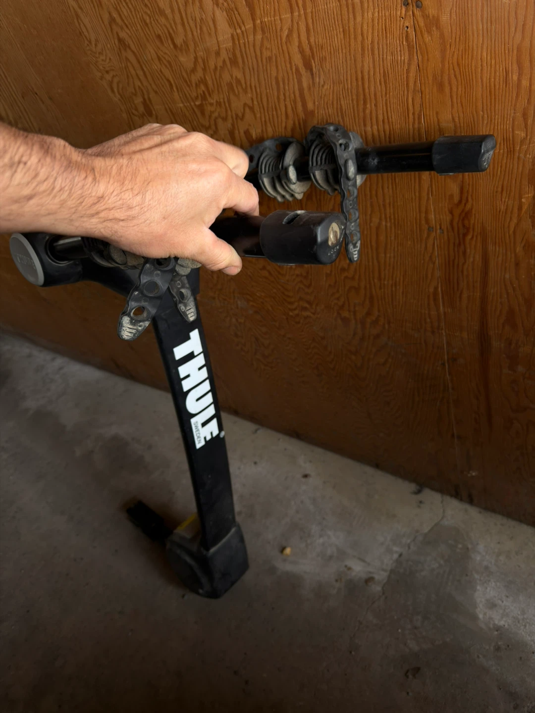 Thule Bike Rack - photo 3