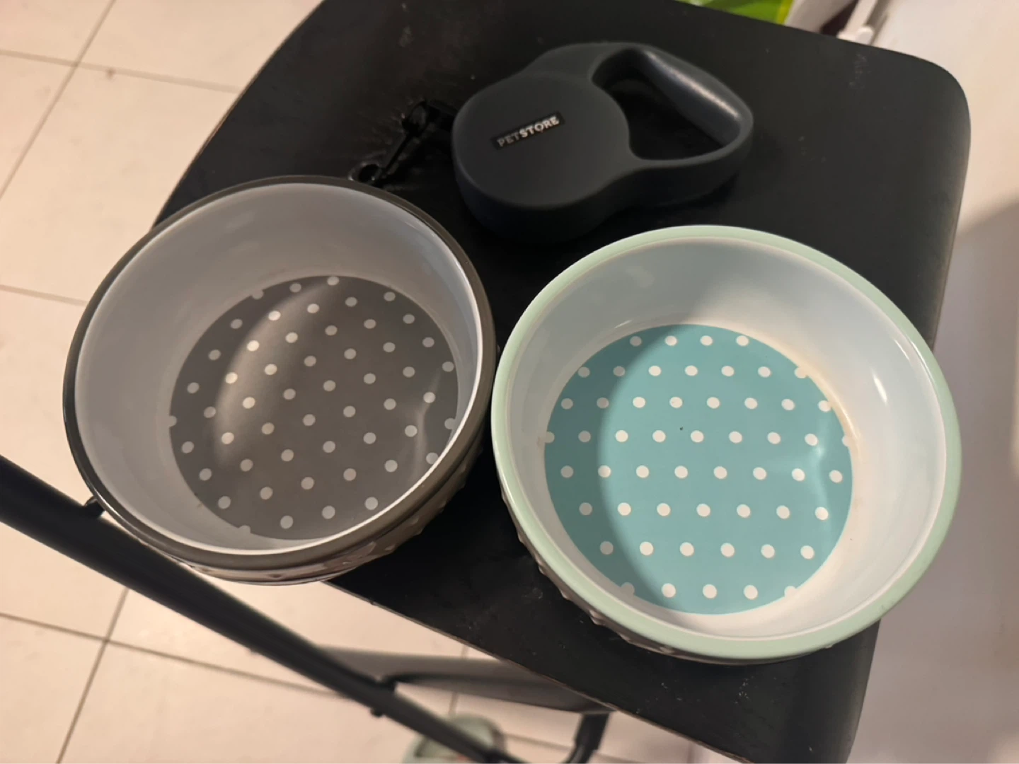 Pet Store Retractable Dog Leash and Pet Bowls - photo 2