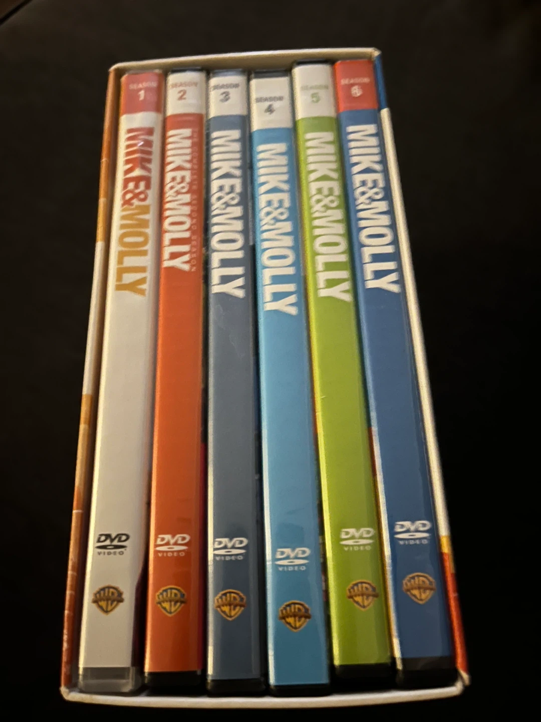 Mike & Molly The Complete Series DVD Set - photo 2