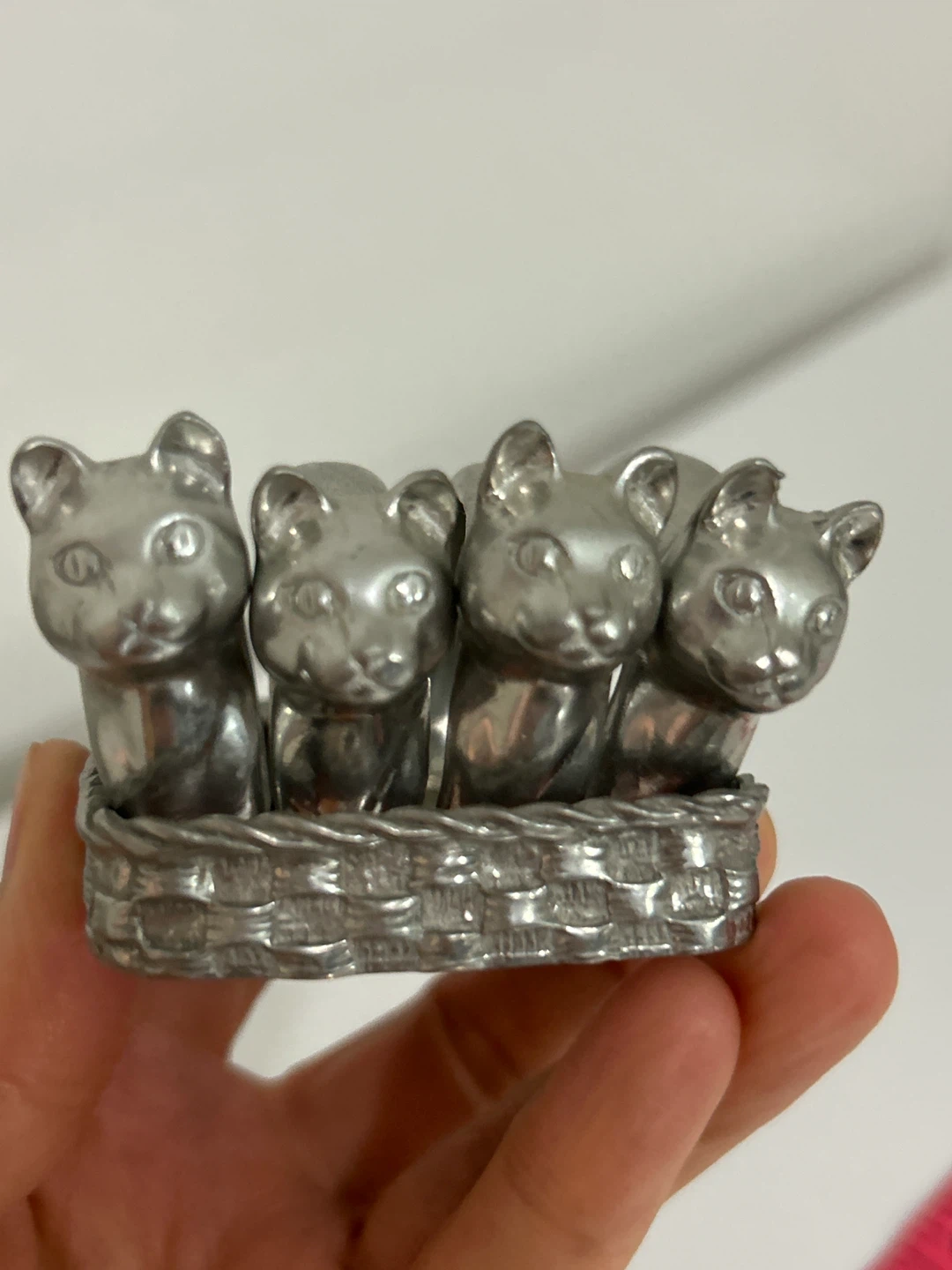 Napkin Rings - Set of 4 Cat Basket Design - photo 3