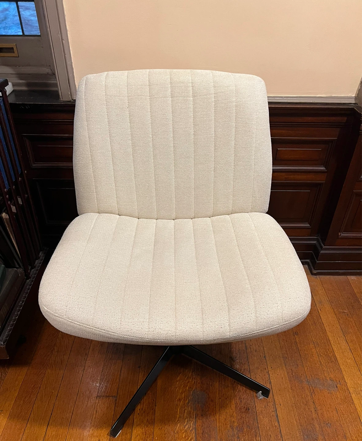 Comfy Criss Cross Chair