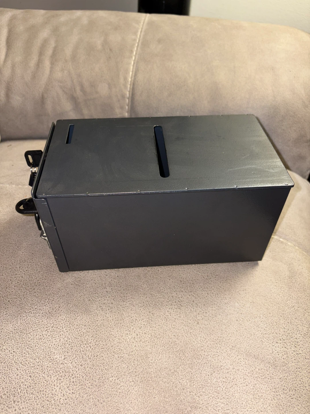 Cash Box with Keys - photo 2