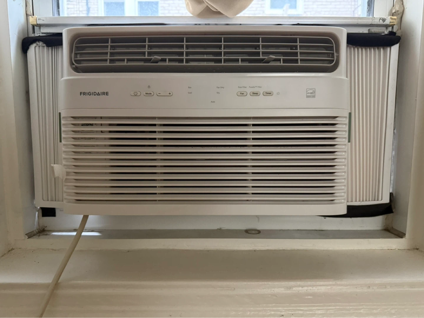 Frigidaire Window Air Conditioner 18 1/2" Wide