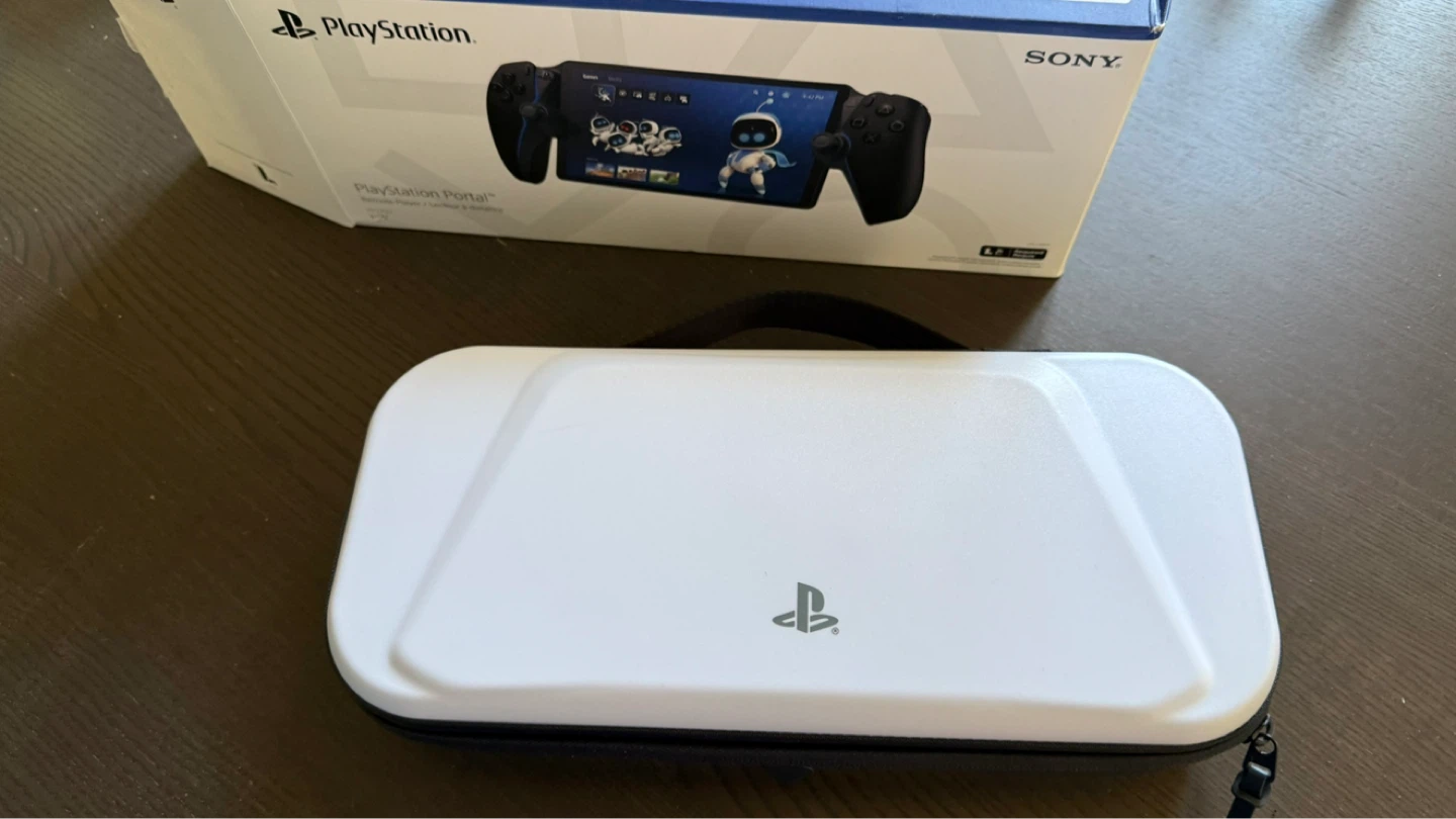 PlayStation Portal with PowerA case - photo 3