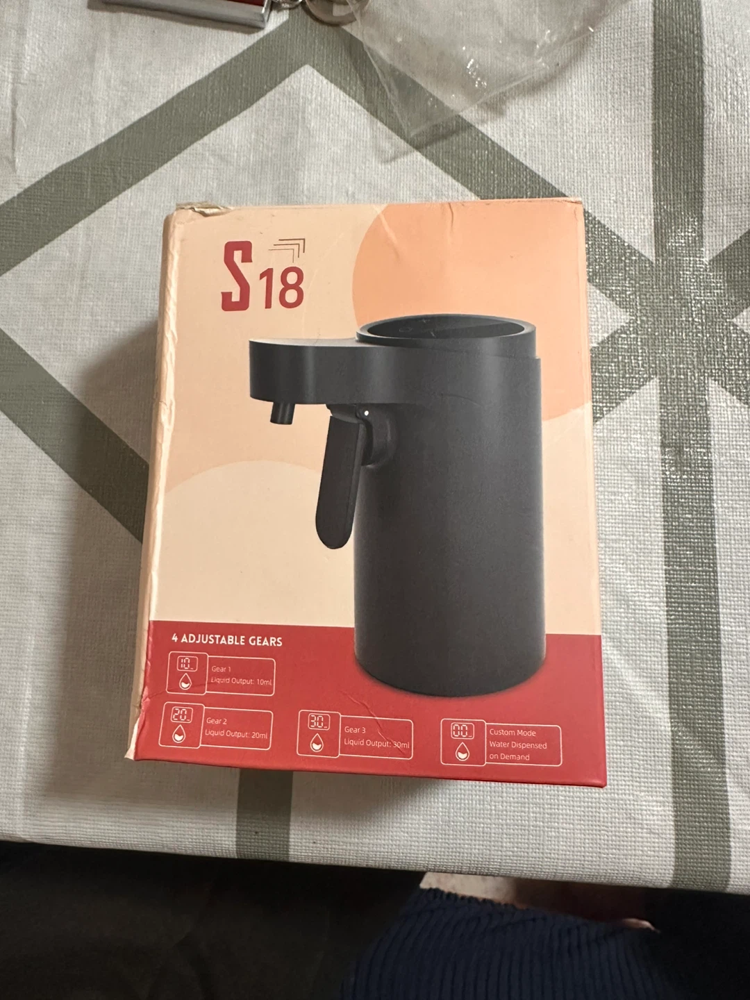 Automatic liquid Dispenser S18