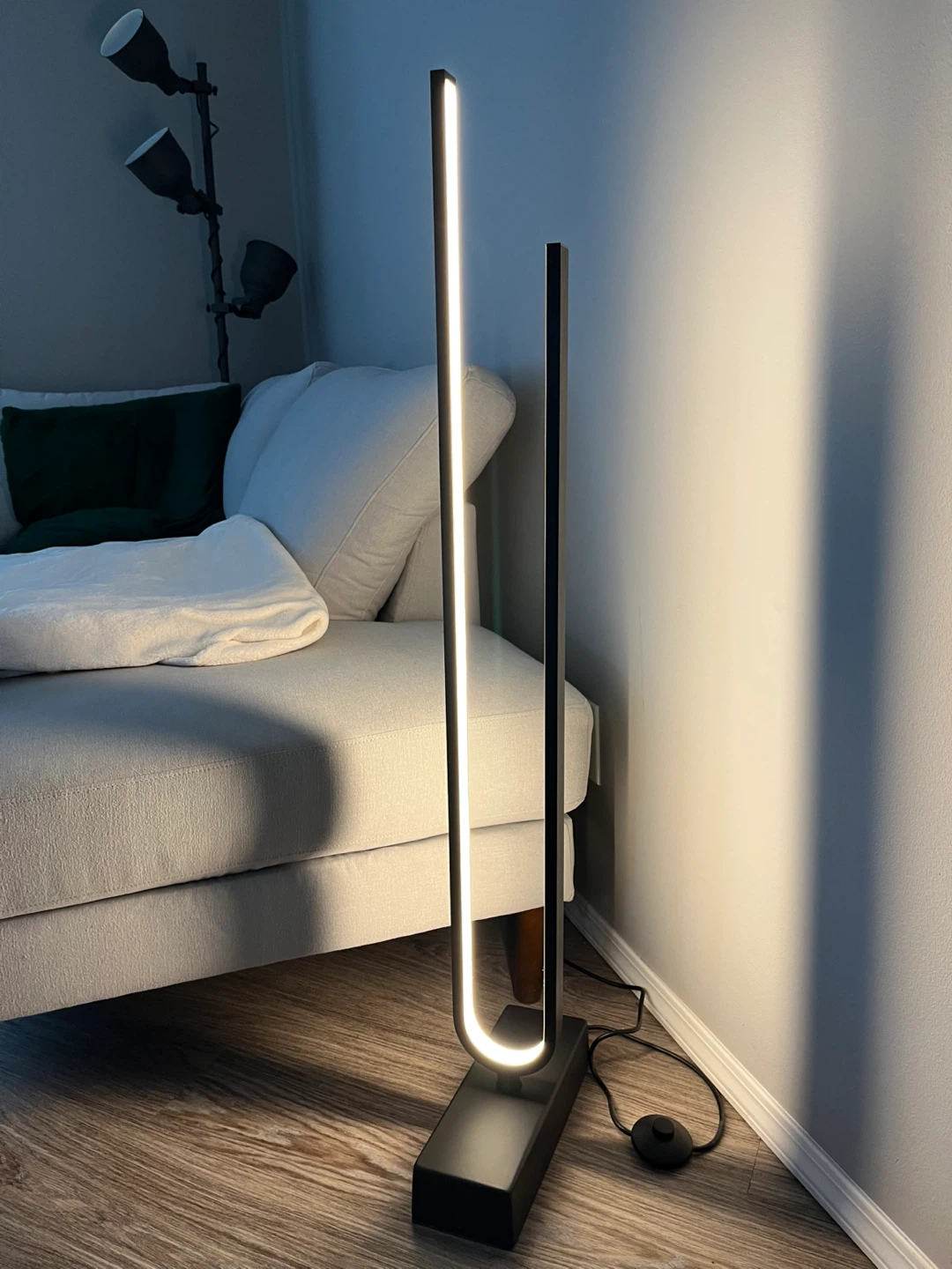 LED Floor Lamp – Black - photo 2