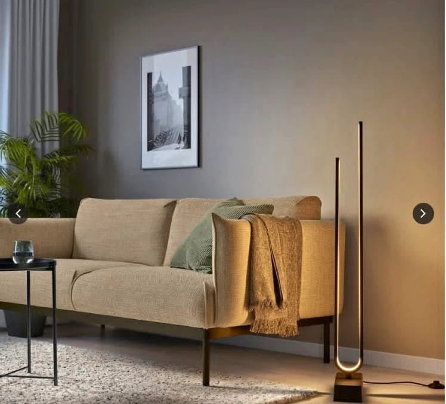 LED Floor Lamp – Black