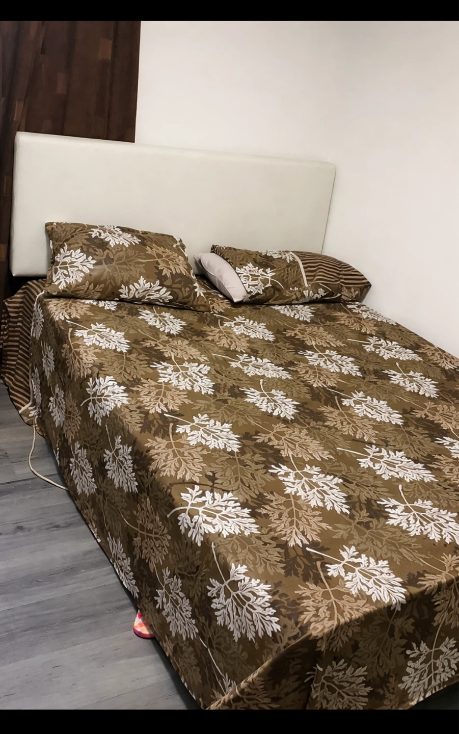 Double size bed frame without matress