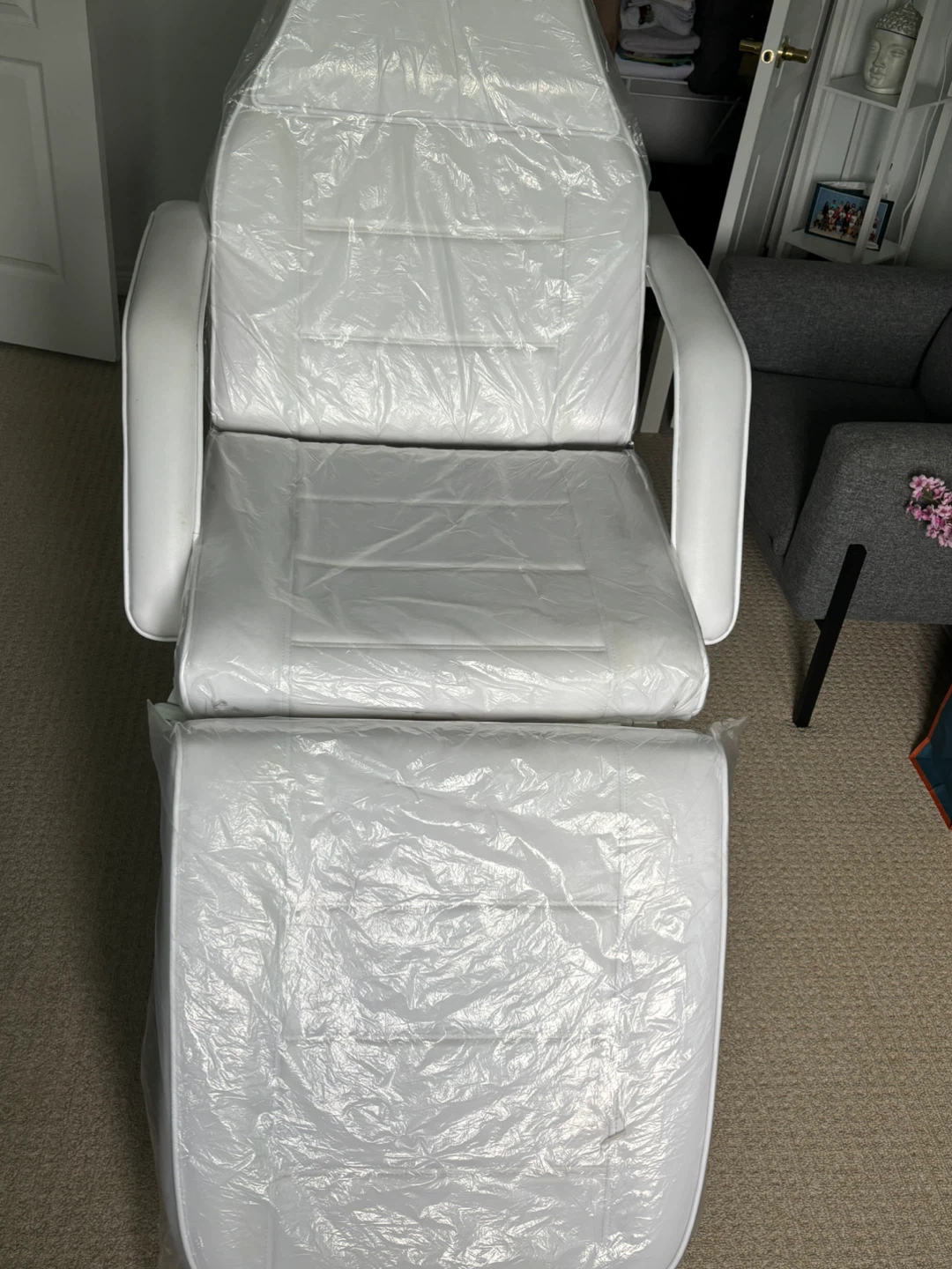 Hydraulic aesthetician bed