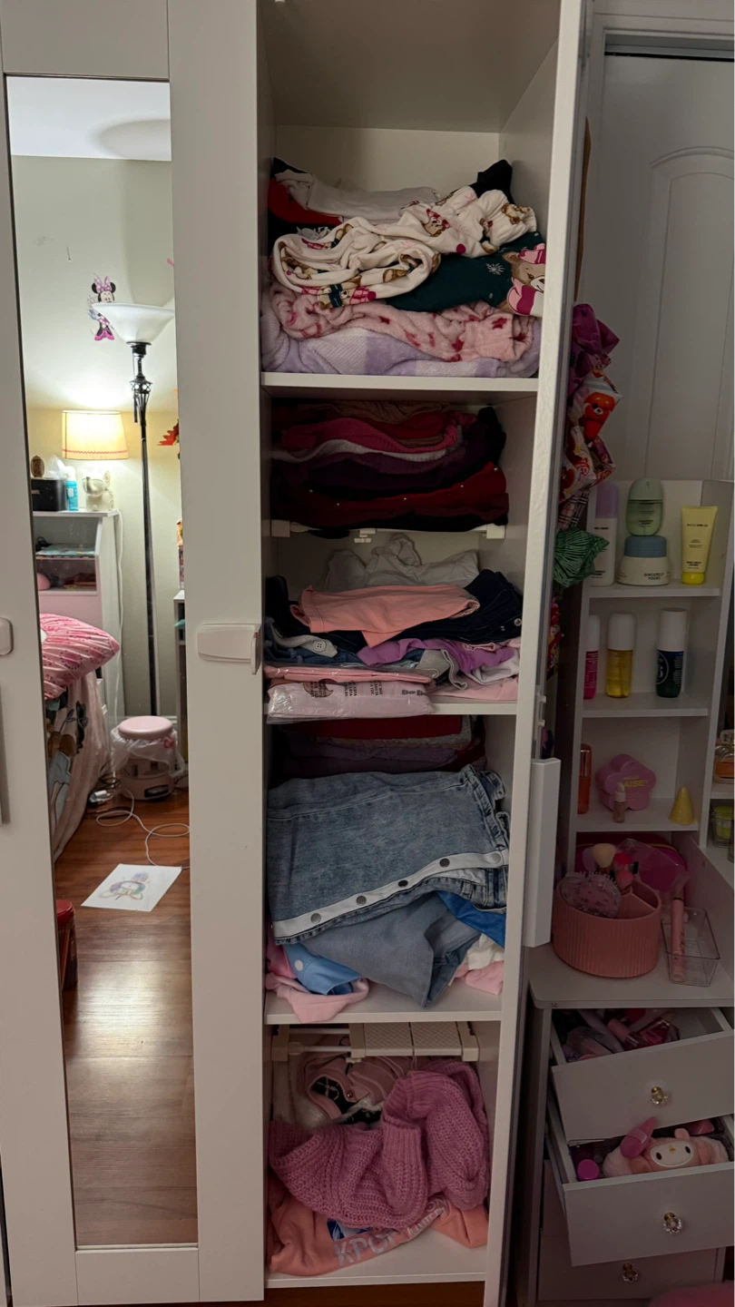White 3-Door Wardrobe with Mirror - photo 2
