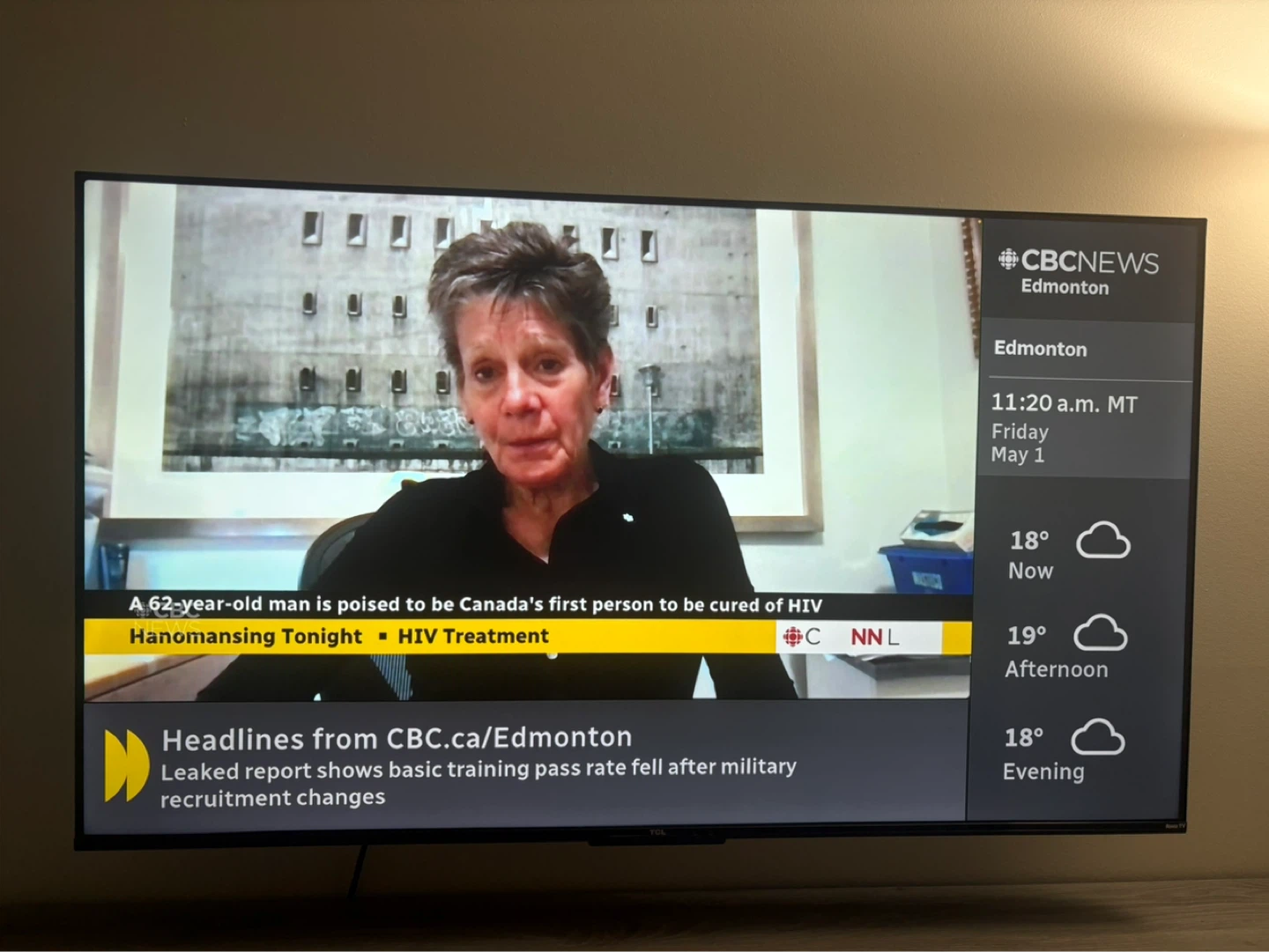 TCL Roku TV 50” - photo 3
