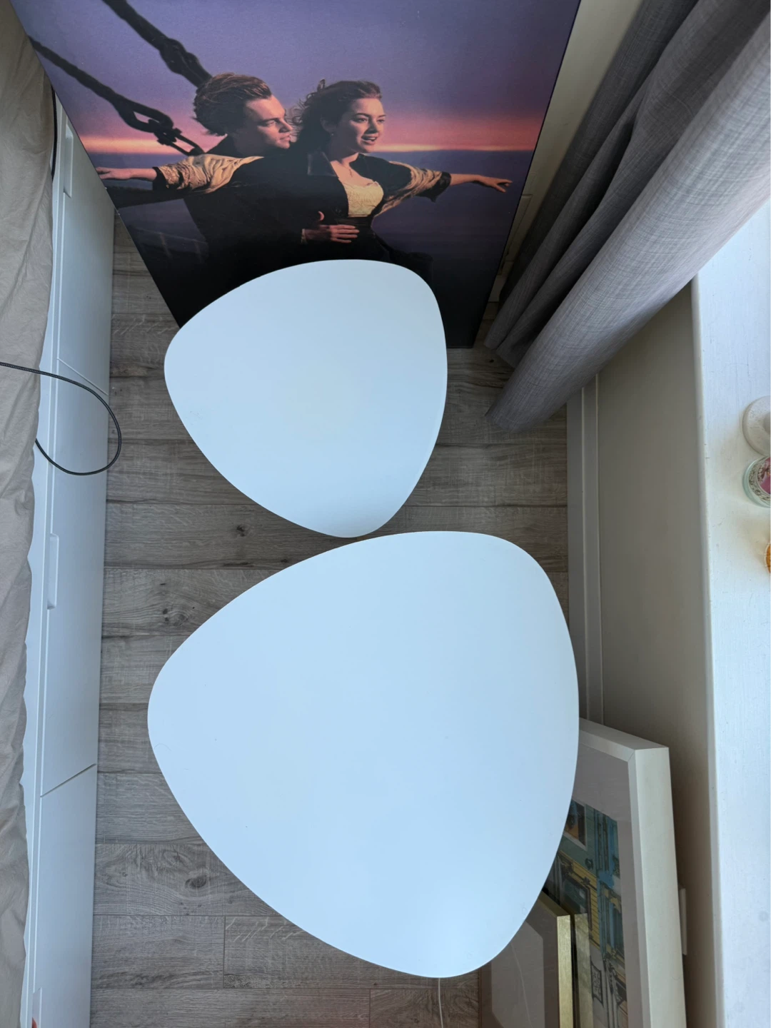 Set of 2 White Nesting Accent Tables - photo 2