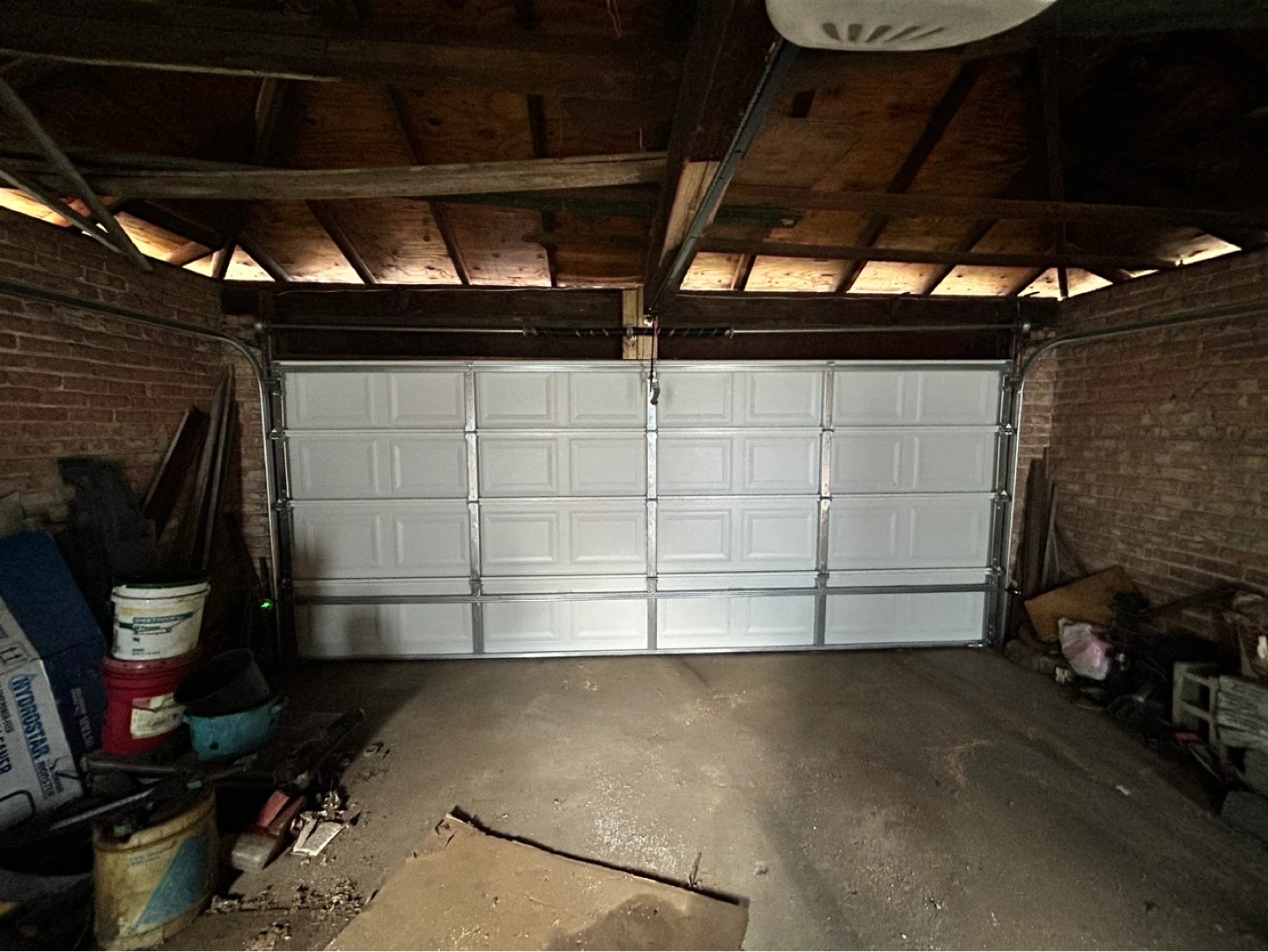 White Panel Garage Door - photo 4