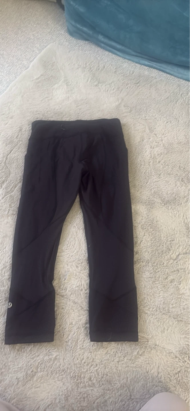 Lululemon Black Crop Leggings size 6