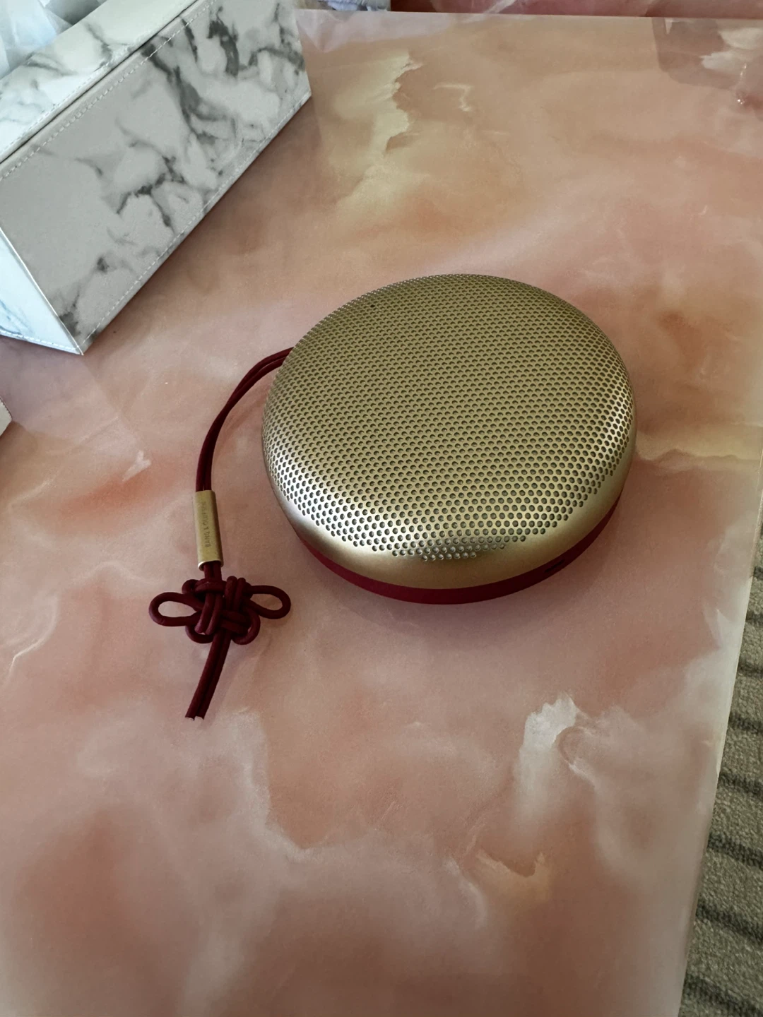 Bang & Olufsen Beosound A1 2nd Gen – Rare Holt Renfrew Red - photo 5