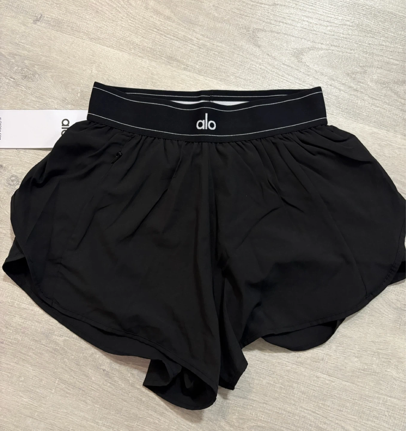 Alo Yoga Match Point Shorts - Black & Navy
