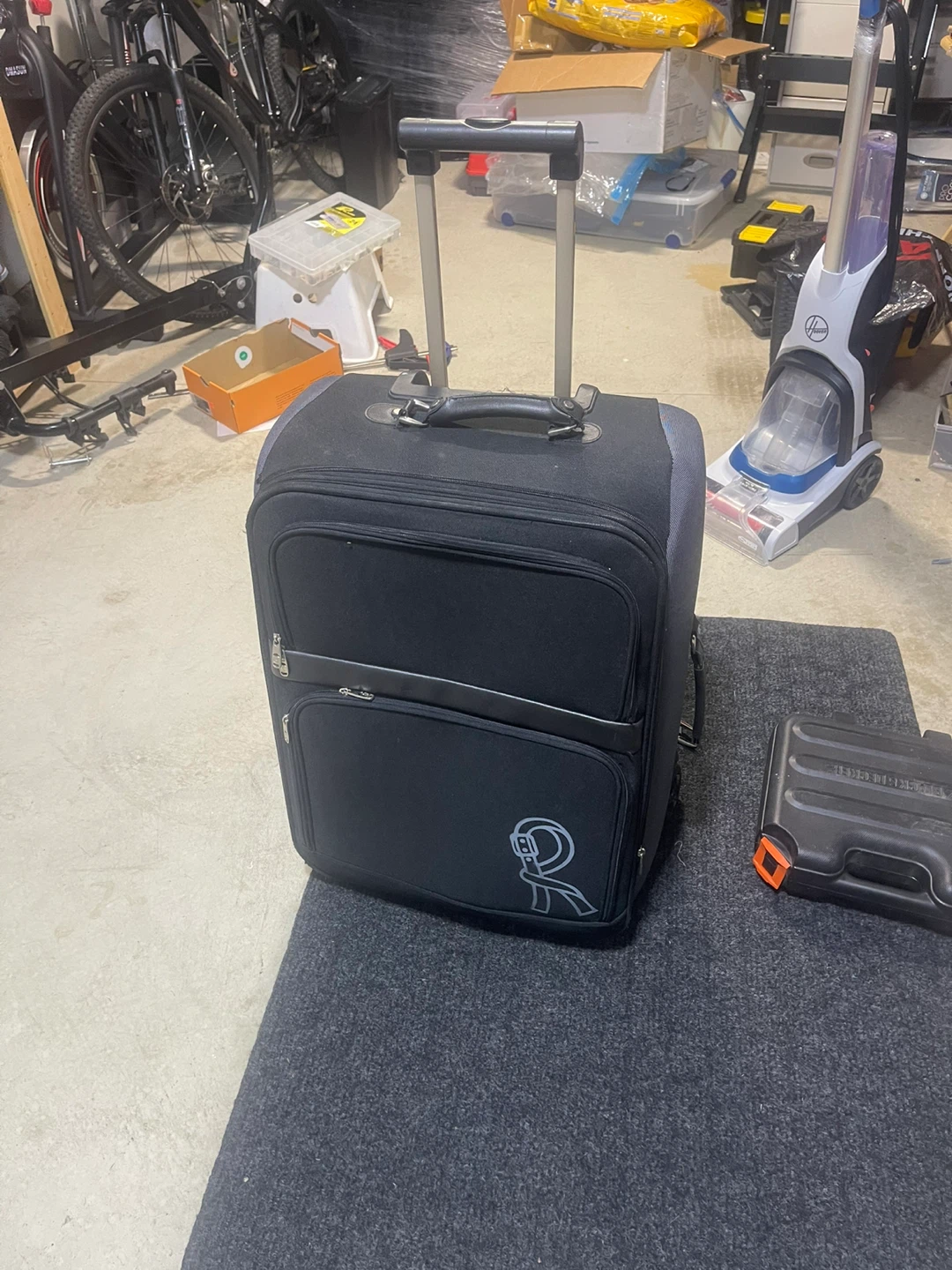 Black Rolling Suitcase with Retractable Handle - photo 2
