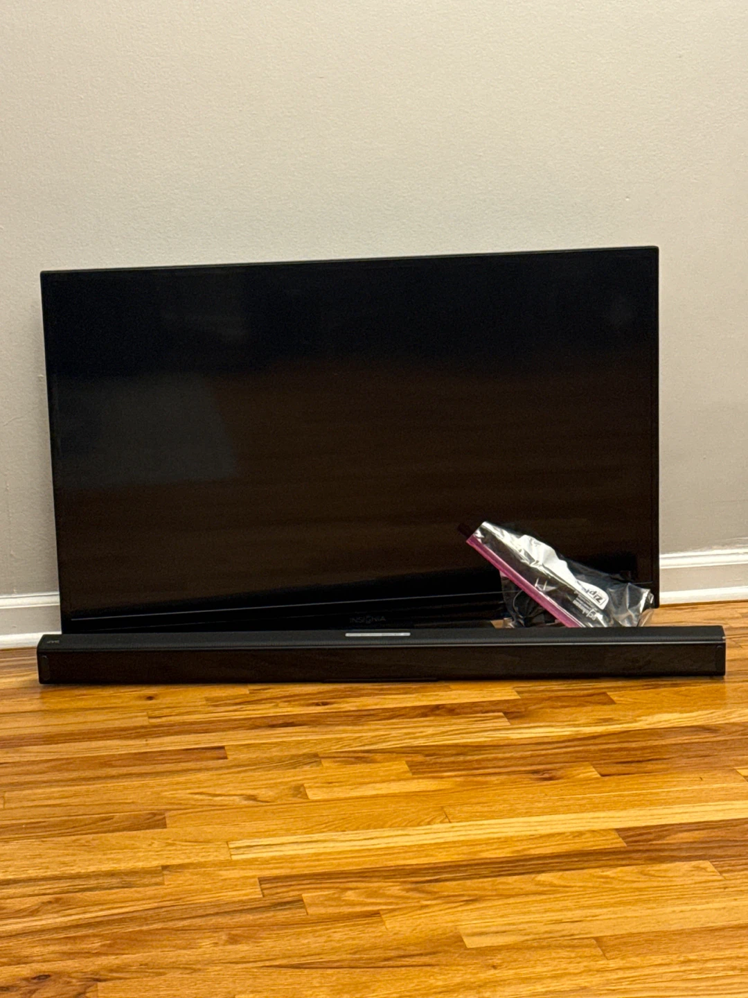 Insignia TV, Amazon Fire TV and JVC Soundbar - photo 2