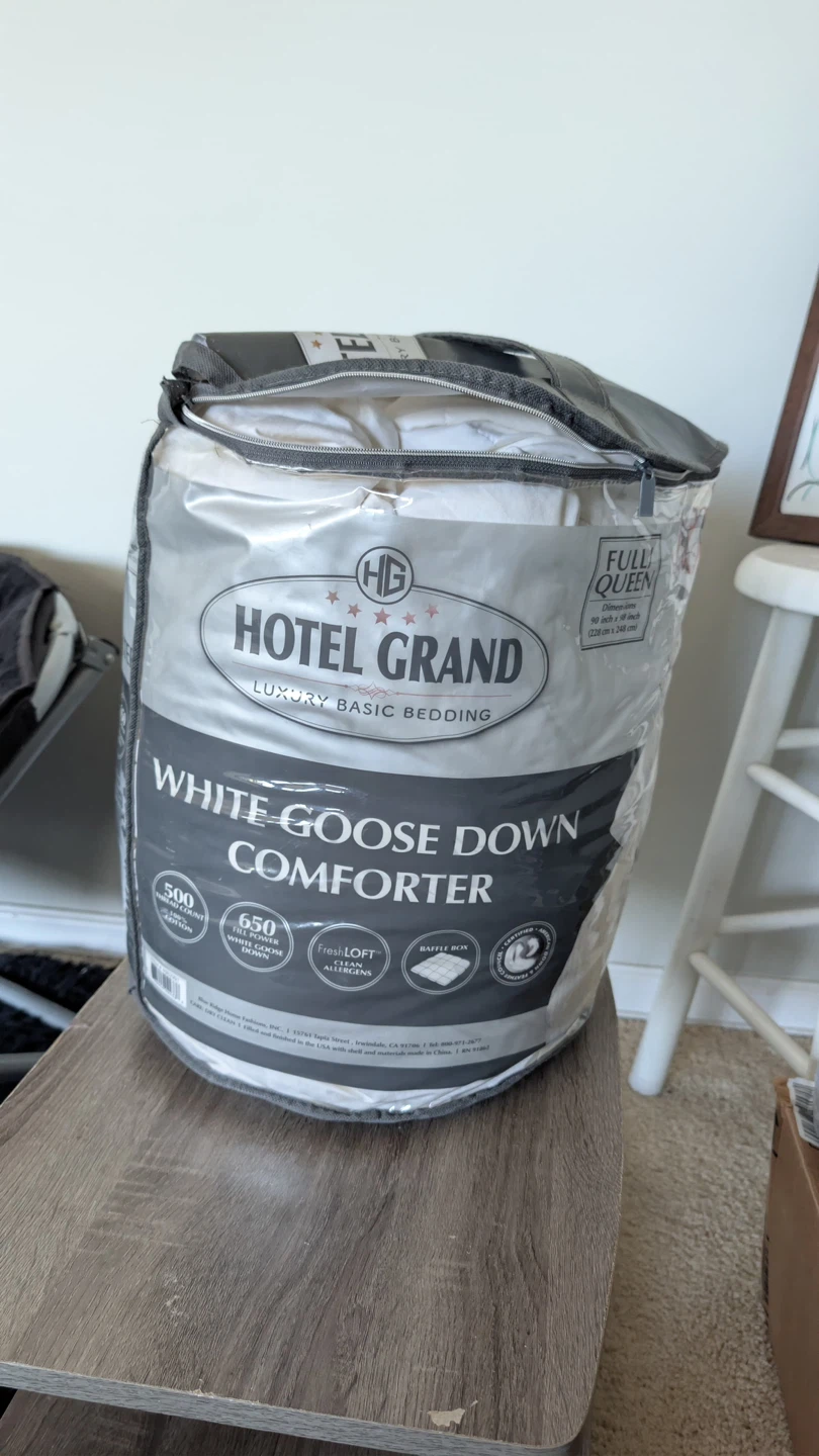 Full/Queen White Comforter - photo 2