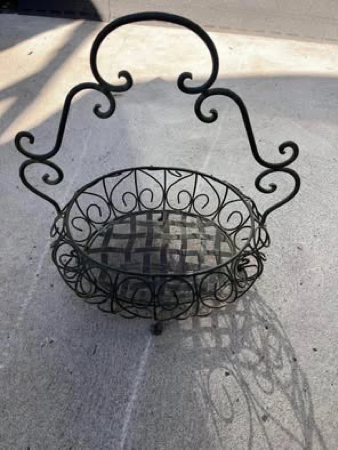Wrought Iron Plant/ Fruit Basket