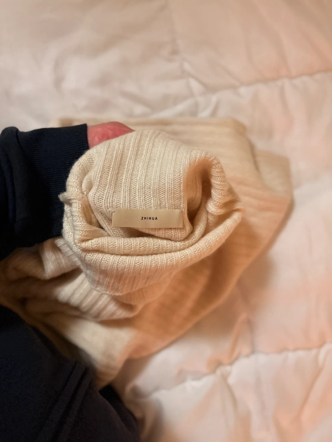 ZHIHUA Cream Ribbed Turtleneck Sweater