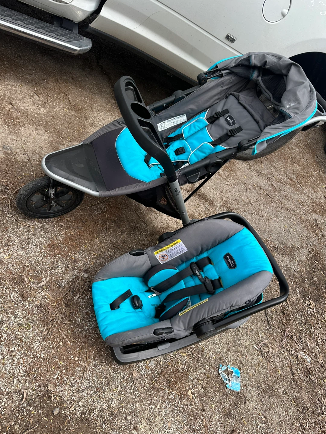 Evenflo Stroller and Infant Car Seat Combo - photo 3