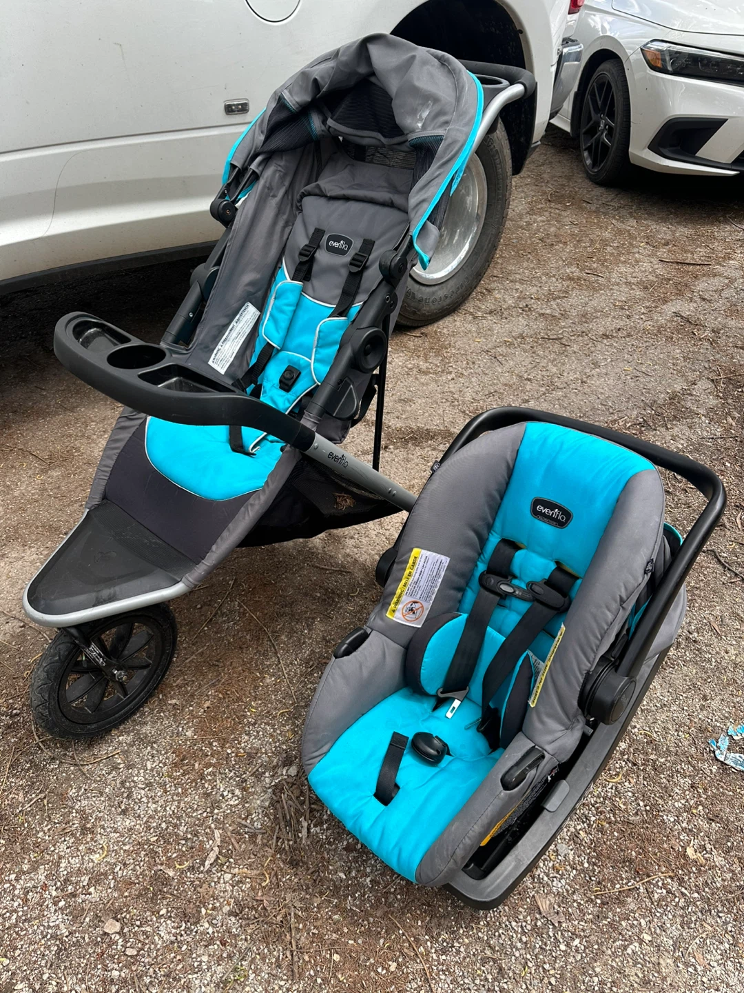 Evenflo Stroller and Infant Car Seat Combo - photo 2