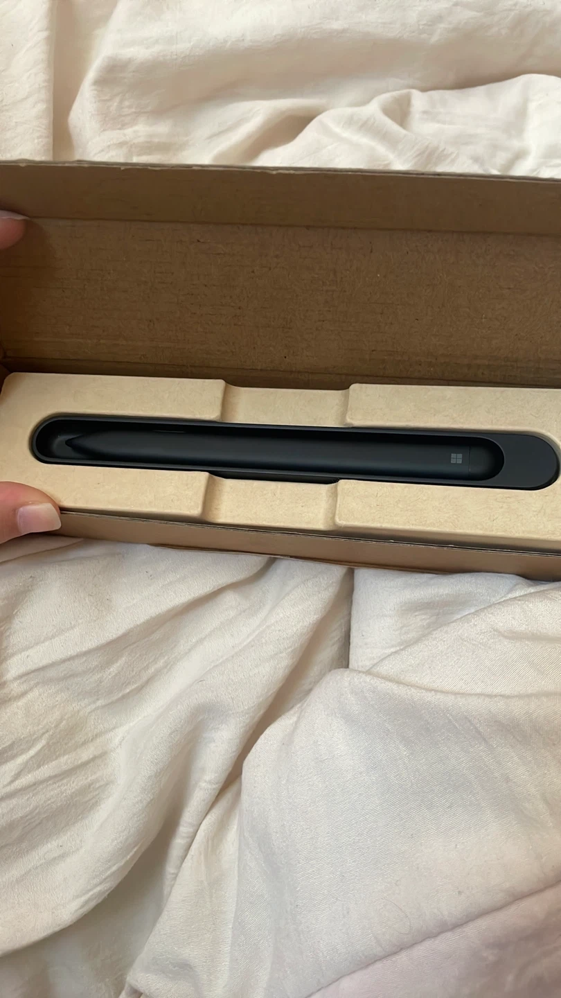 Microsoft Surface Slim Pen and Charger - photo 2