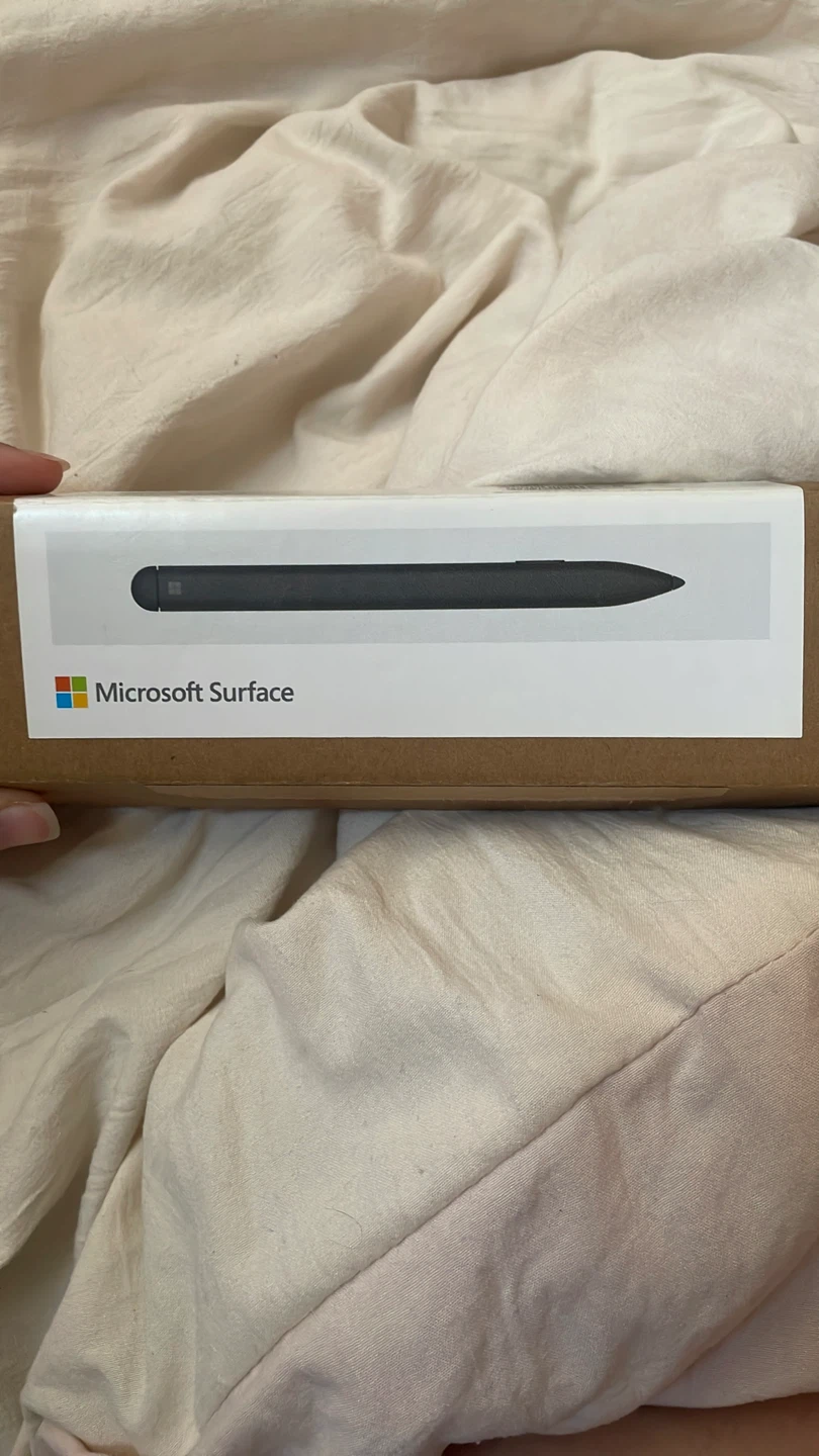 Microsoft Surface Slim Pen and Charger