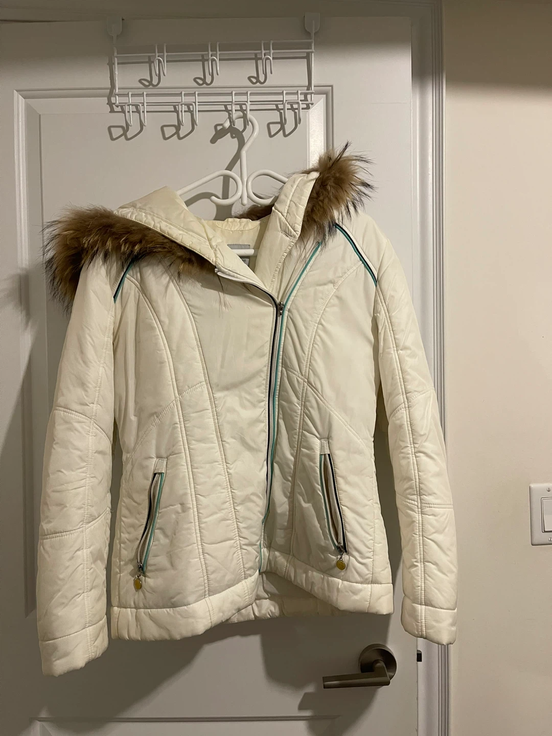 Finn Flare white jacket