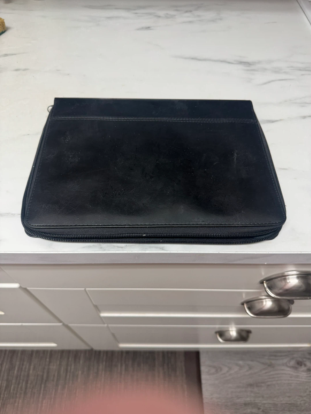 Apple iPad (9th Gen) - 64GB, Wi-Fi, Space Gray - photo 2