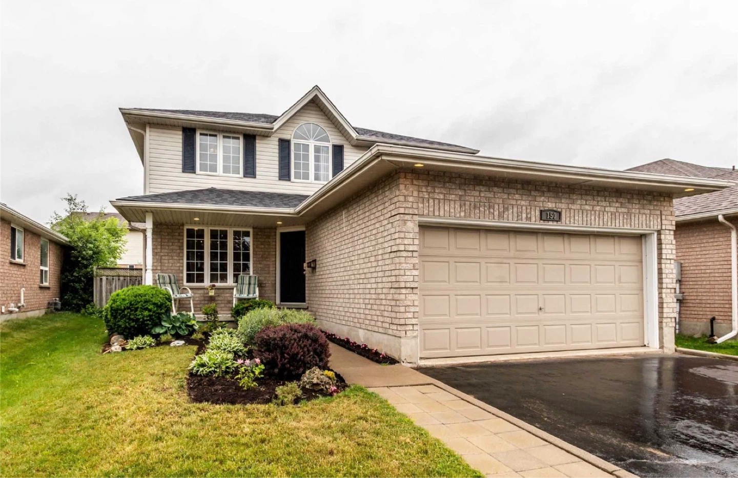 Furnished Legal 2 Bedroom 1 Washroom Basement Rent