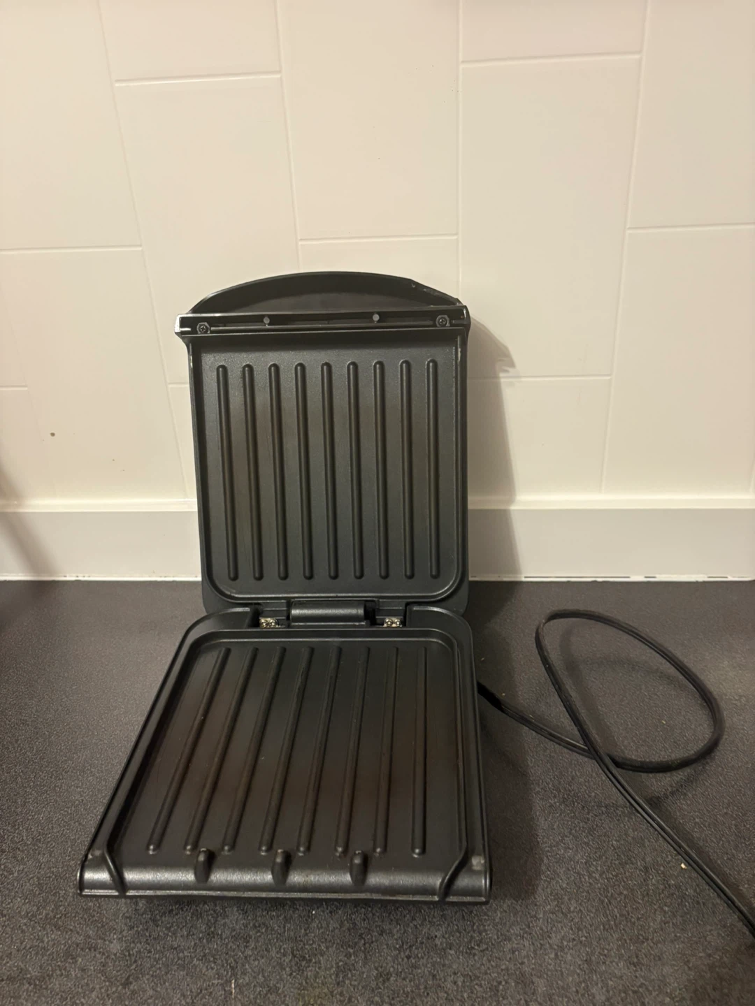 George Foreman Electric Grill - photo 2
