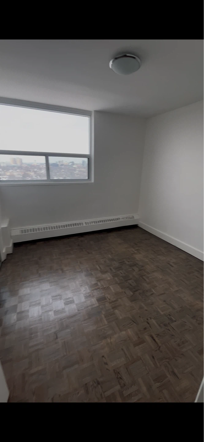 Private room for rent - photo 2