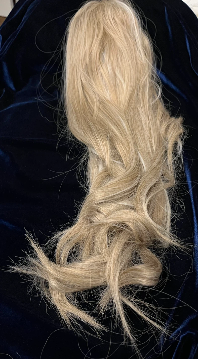 Blonde Clip-in Ponytail Extension