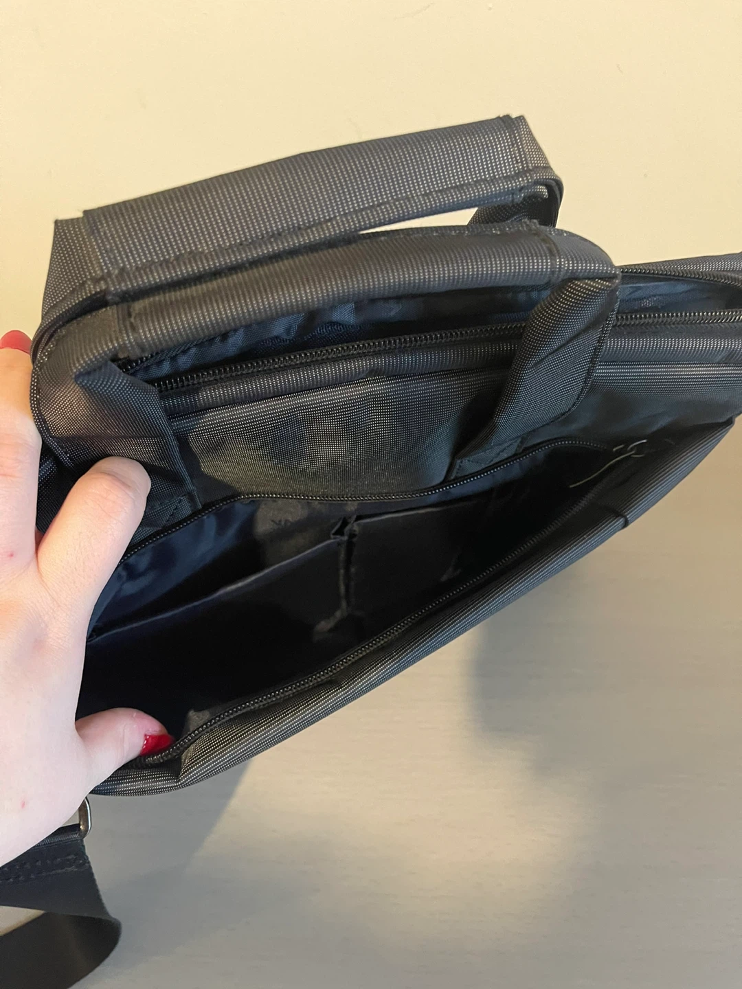 Black laptop bag - photo 4