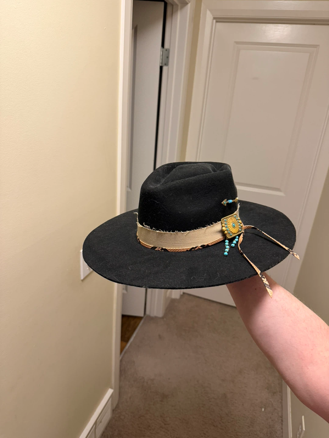 Charlie Horse Lainey Wilson Hat XL Black