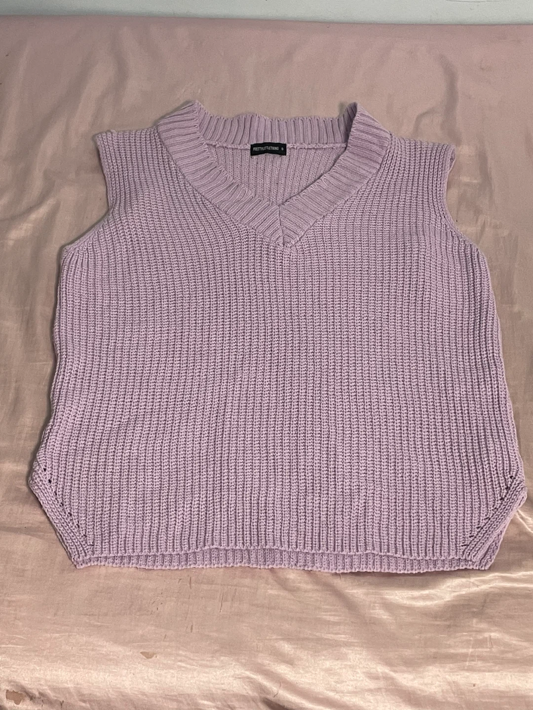 PRETTYLITTLETHING Lavender Knit V-Neck Vest - Size S - M