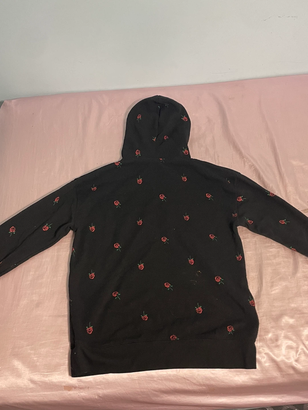 Urban Kids Black "Queen" Rose Hoodie Size L (14/16) - photo 3