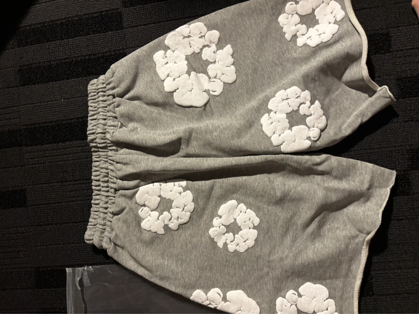 Denim Tears Grey Cloud Print Sweatshorts - photo 4